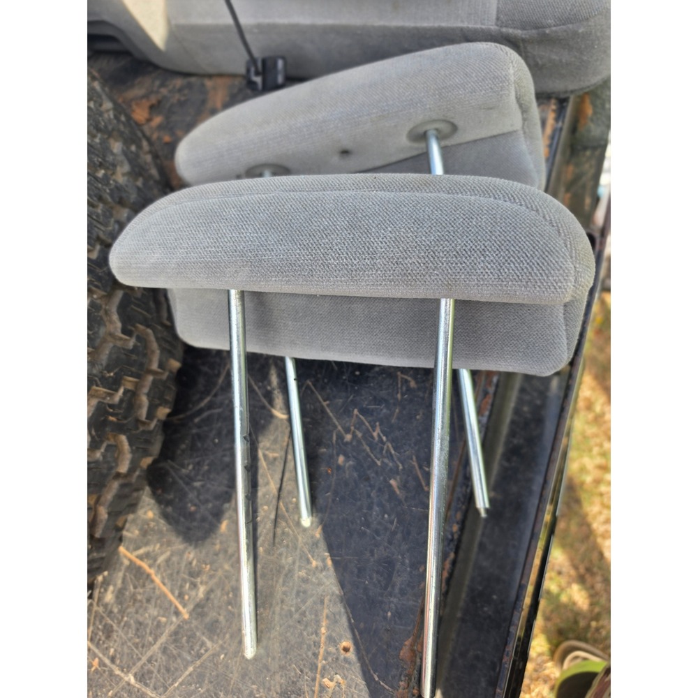 Gray Cloth Vehicle Seat Headrests Pair OEM Replacement 2004 Ford Freestar